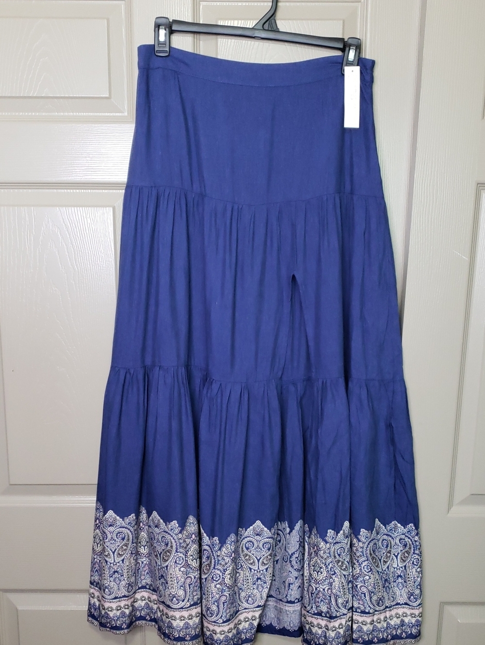 NWT VENUS Navy Blue Tiered Maxi Skirt with Drinr Slit And Paisley Hem Size 16
